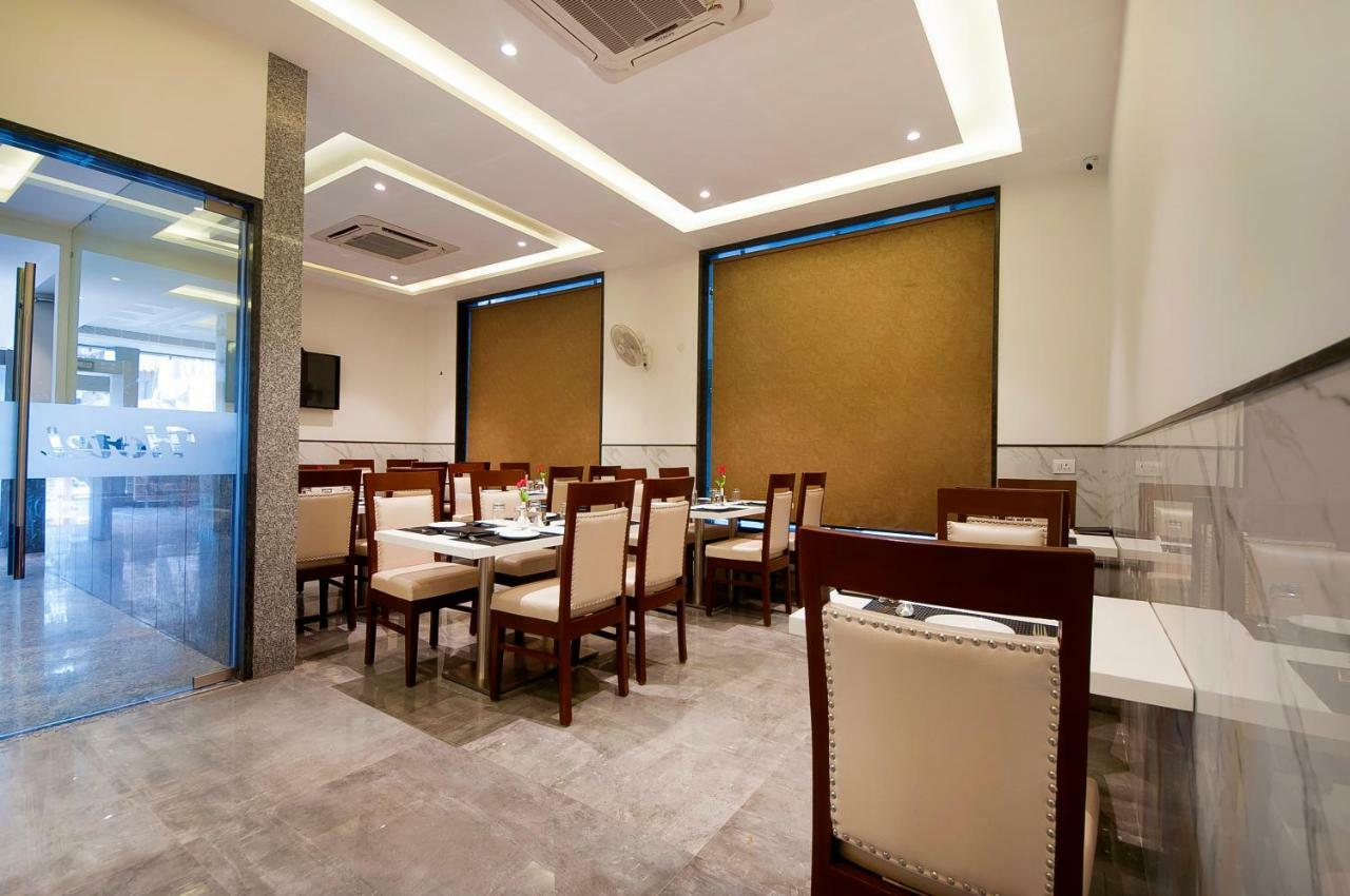 Hotel Z Suites- Delhi Igi Airport Нью-Дели Экстерьер фото